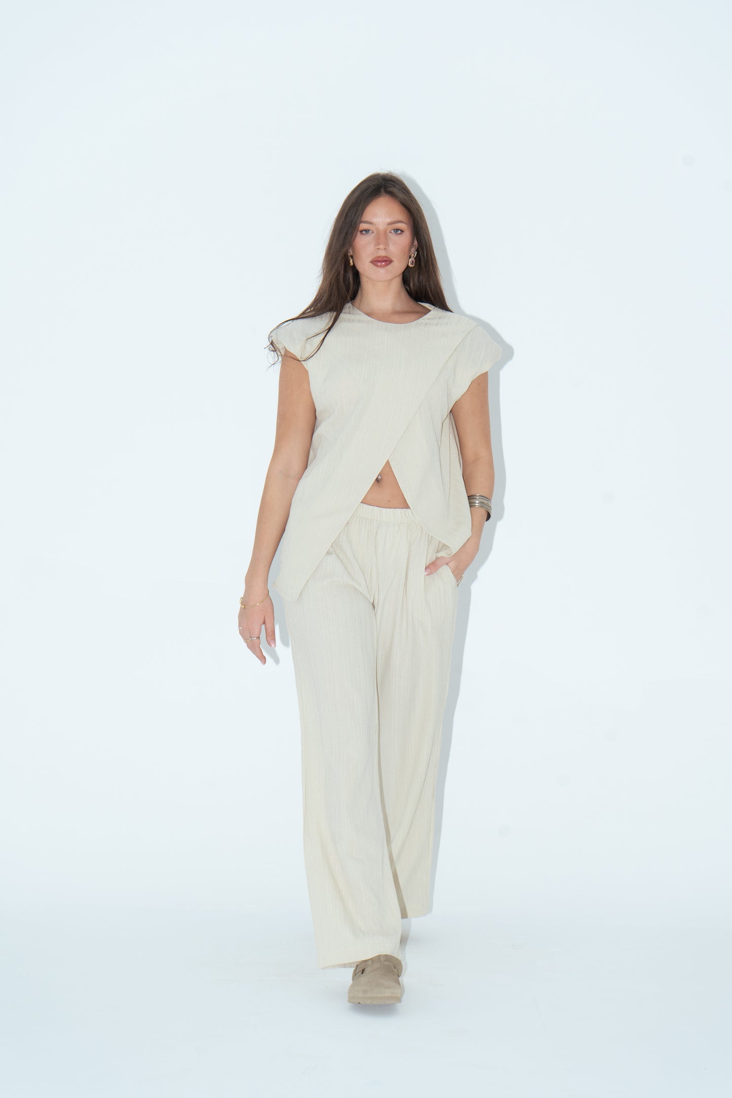 Padded-Shoulder Set -Beige