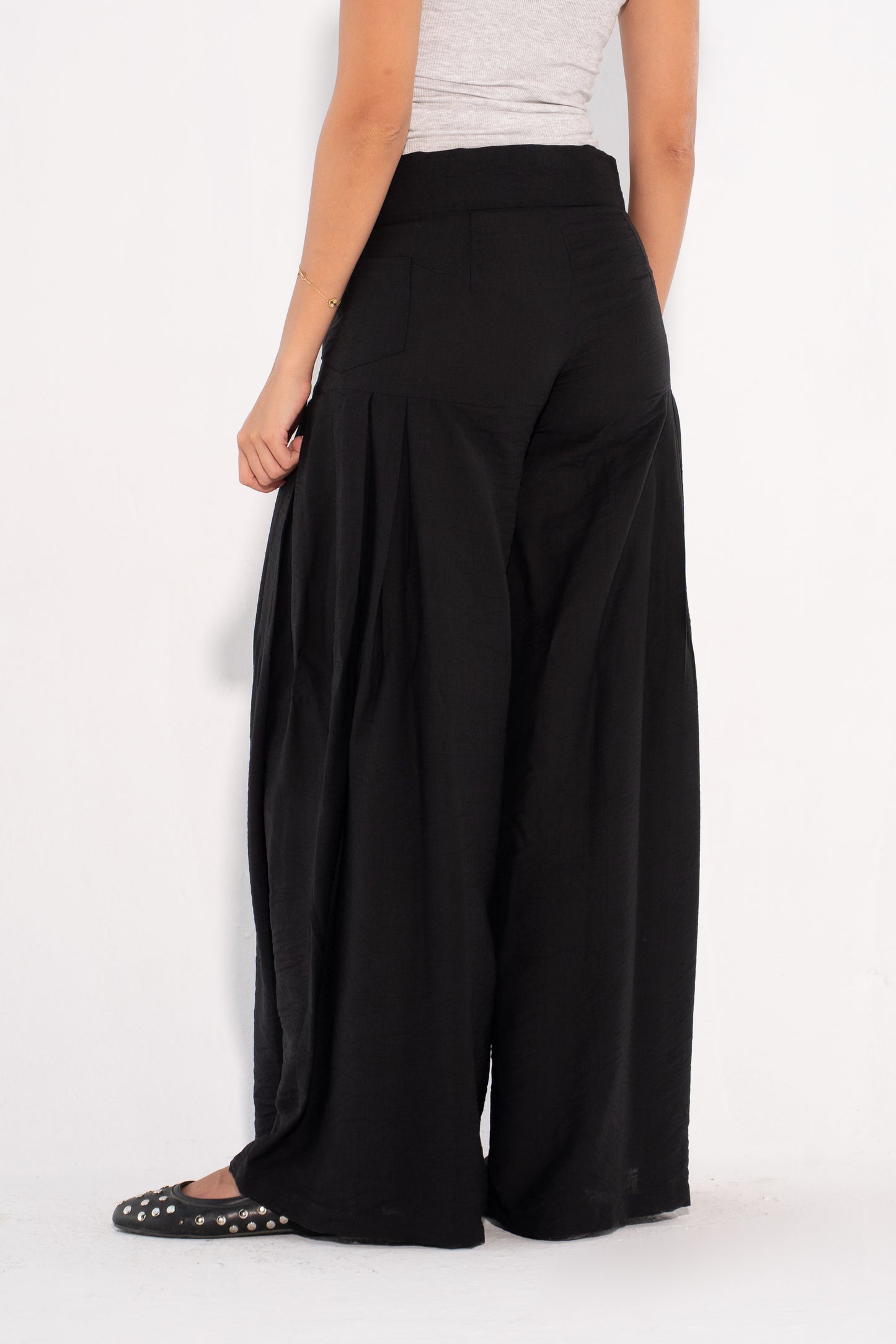 The Soft Girl Pants - Black