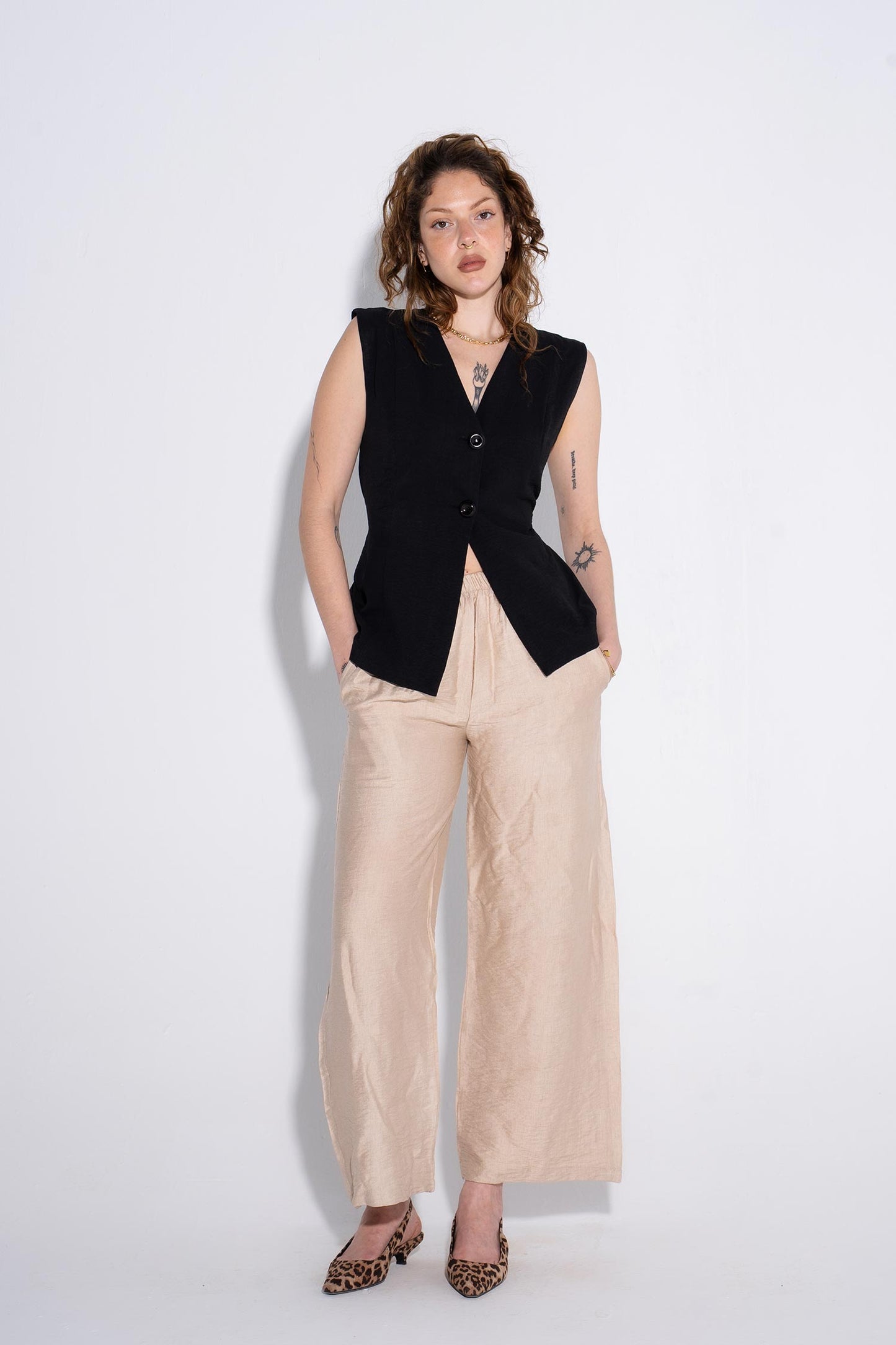 Blush Muse Vest - Black