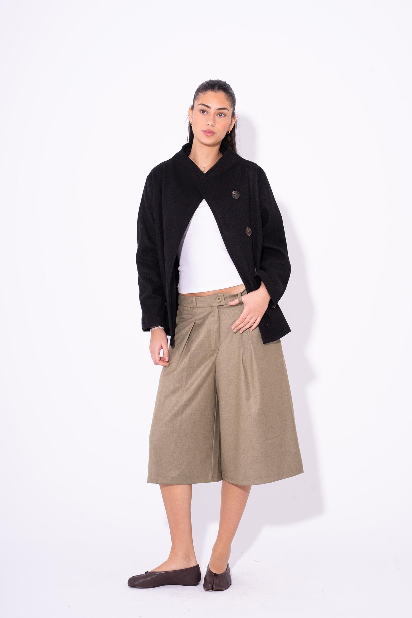 Taupe Statement Jorts- Olive