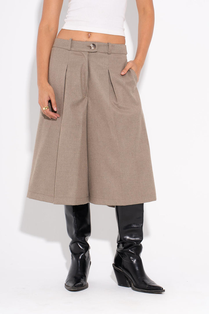 Taupe Statement Jorts- Beige