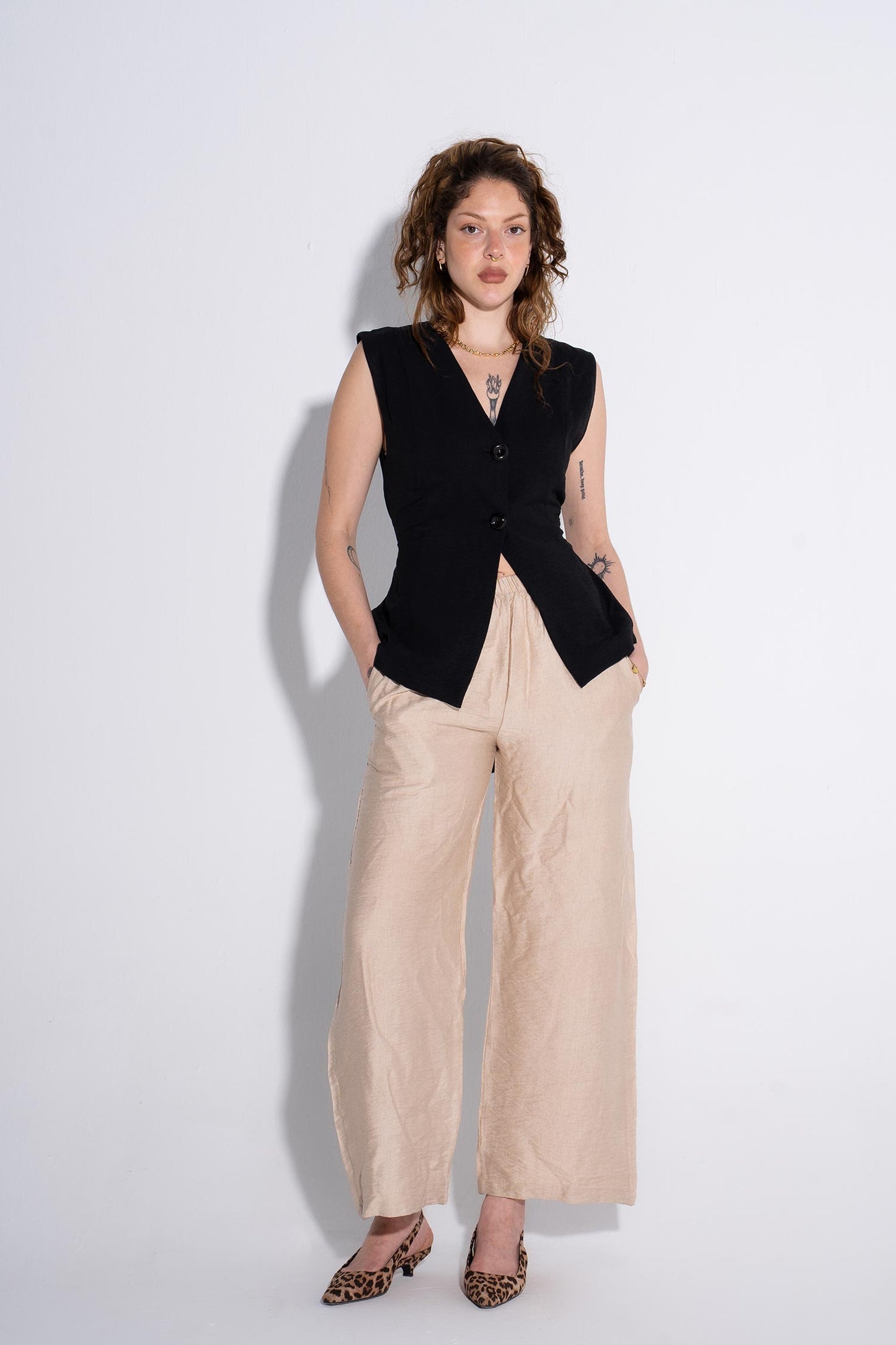 Blush Muse Vest - Black
